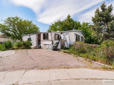 55 Chestnut Ln