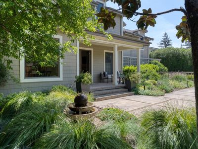 999 Pratt Avenue