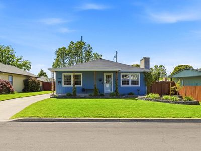 1605 McPherson Ave