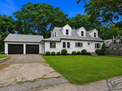 17 Winthrop Rd