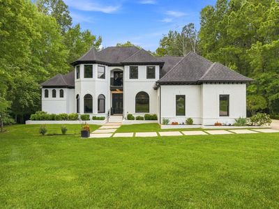32 Woodgate Ct