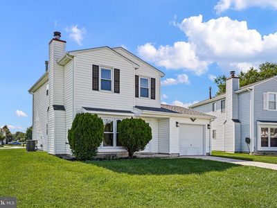 8 Bergen Ct