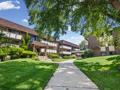 435 Cavalier Ct #105C