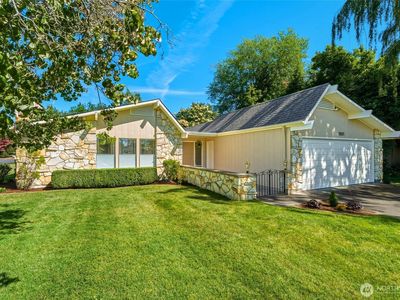 1801 Crestline Drive
