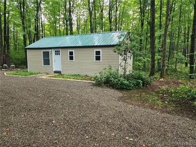 42 Maple Ln