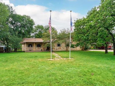 1009 Bluebird Dr