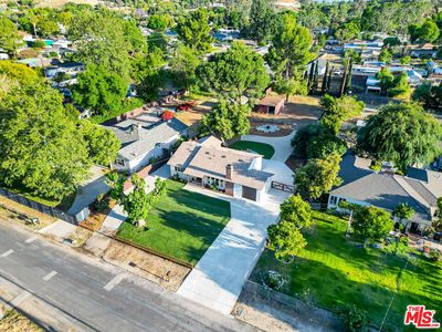 10902 Art St