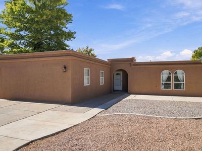 7309 Capulin Rd NE