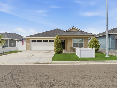 1922 Modena Ln
