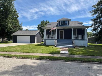 Property at 906 E Adams St, Taylorville, IL