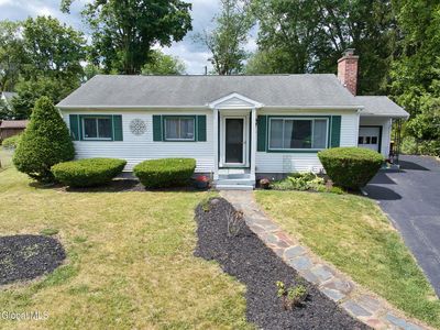 Property at 1 Hawley Court, Delmar, NY