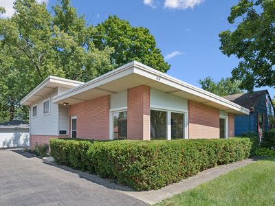 516 Hermitage Dr
