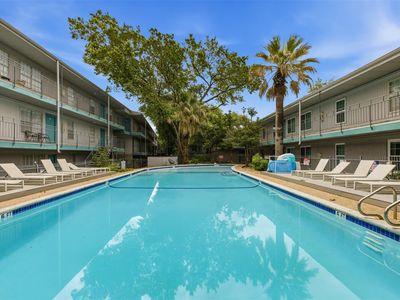 300 Crockett St APT 315
