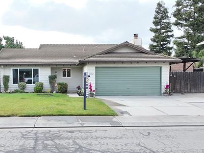 1517 Burgundy Dr