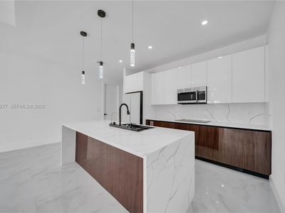 243245 Greenbriar Blvd
