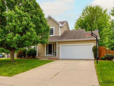 800 SE Parker Dr