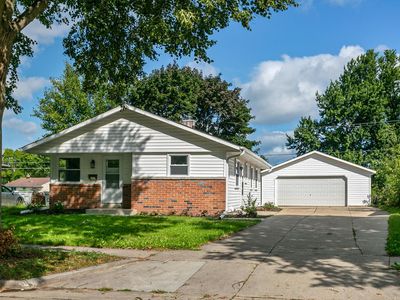 8108 West Beechwood AVENUE