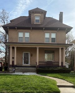 835 Lexington Ave
