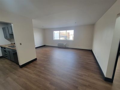 400 1st St SE APT 303