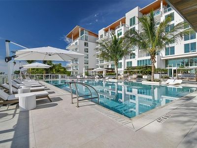 1020 Sunset Point Rd Unit 111