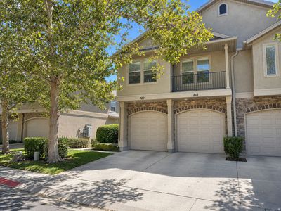 820 E Red Sage Ln