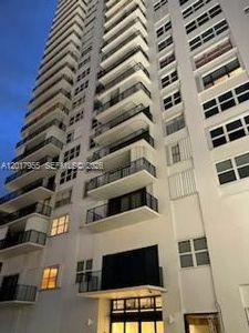 2101 S Ocean Dr APT 306