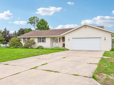 720 E Holly Rd