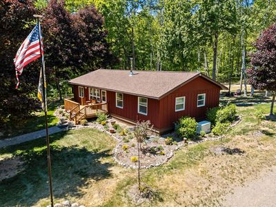 15284 Loretta Ln
