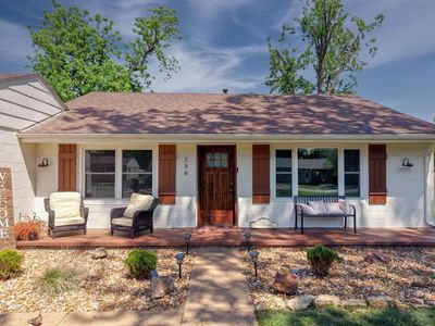 238 E Radio Ln