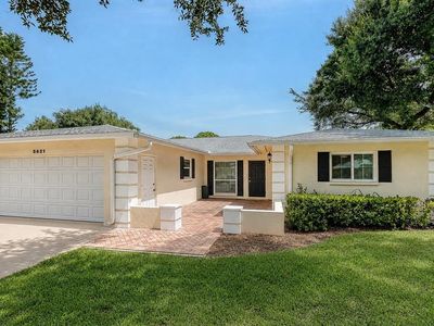 5621 PALM AIRE DRIVE