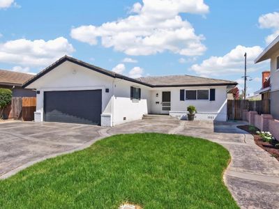 2119 Debbie Ln