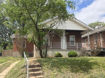 1371 Louisville Ave