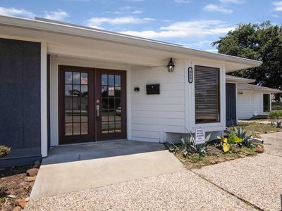 825 Fairmont Pkwy