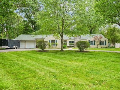 1331 E Oregon Rd