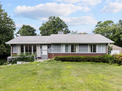 Property at 3003 Nottinghill Dr, Coraopolis, PA