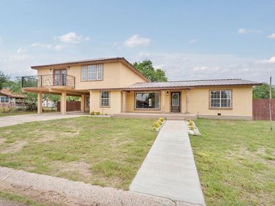 1902 Carla St