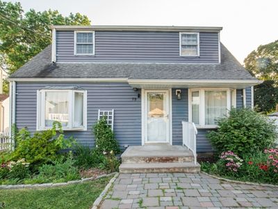 73 Bergen Ave