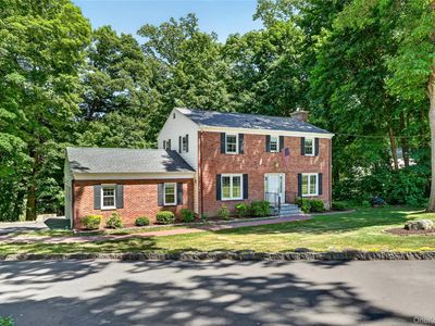 1 Woodland Drive