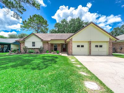 1916 Winding Creek Dr
