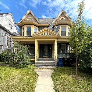 1115 E Genesee St