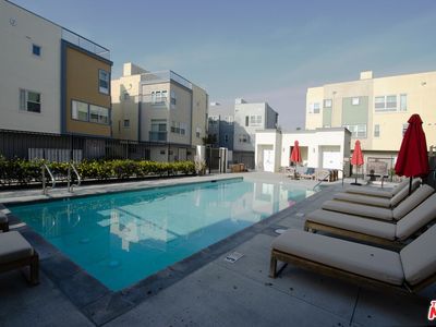 2753 Waverly Dr APT 806