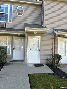 16 Perrin Pl