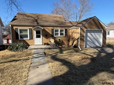 Property at 917 Grove Ave, Crete, NE