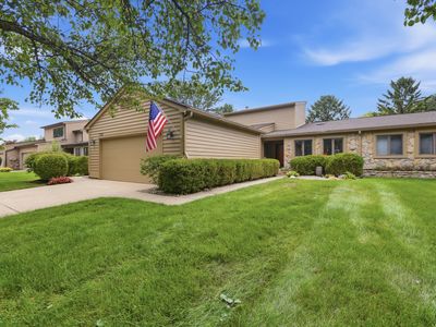 Property at 332 Sandbrook Dr, Noblesville, IN