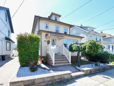 61 Bergen Ave