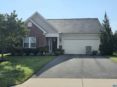 323 Elizabeth Dr