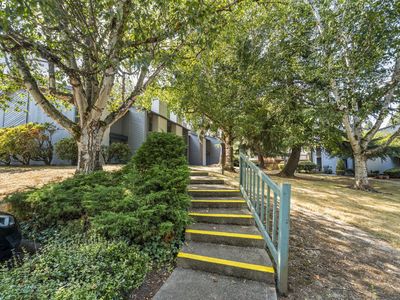 7945 SW Fanno Creek Dr APT 3