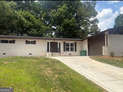 2735 Kings Park Cir