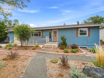 743 Manitou Blvd