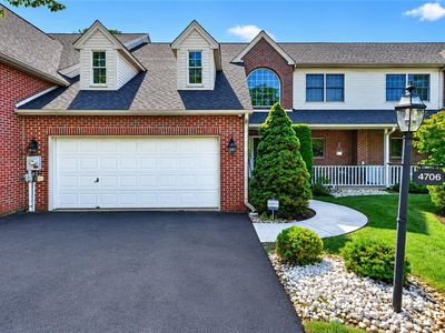4706 Pinehurst Cir